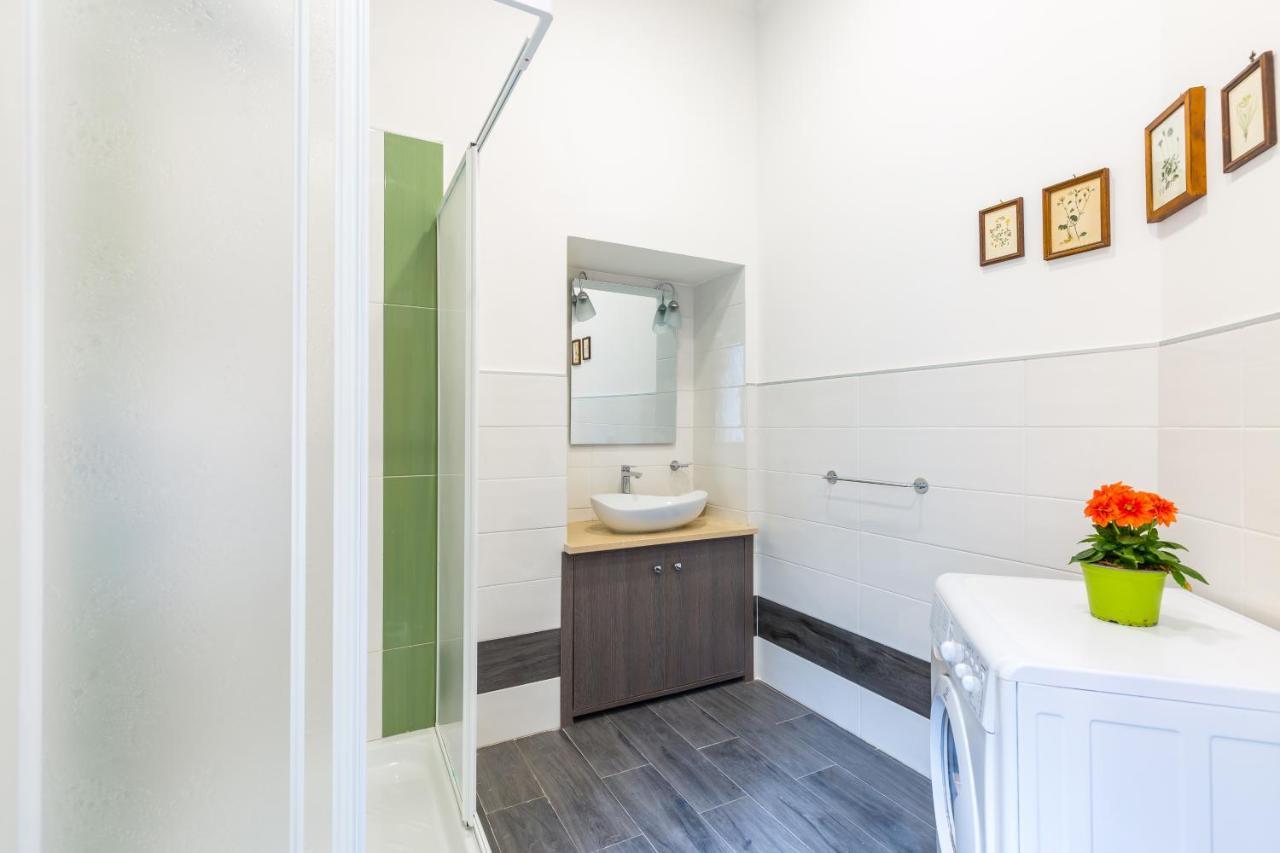 Gelso Complex Studios And Flat By Napoliapartments Exterior foto