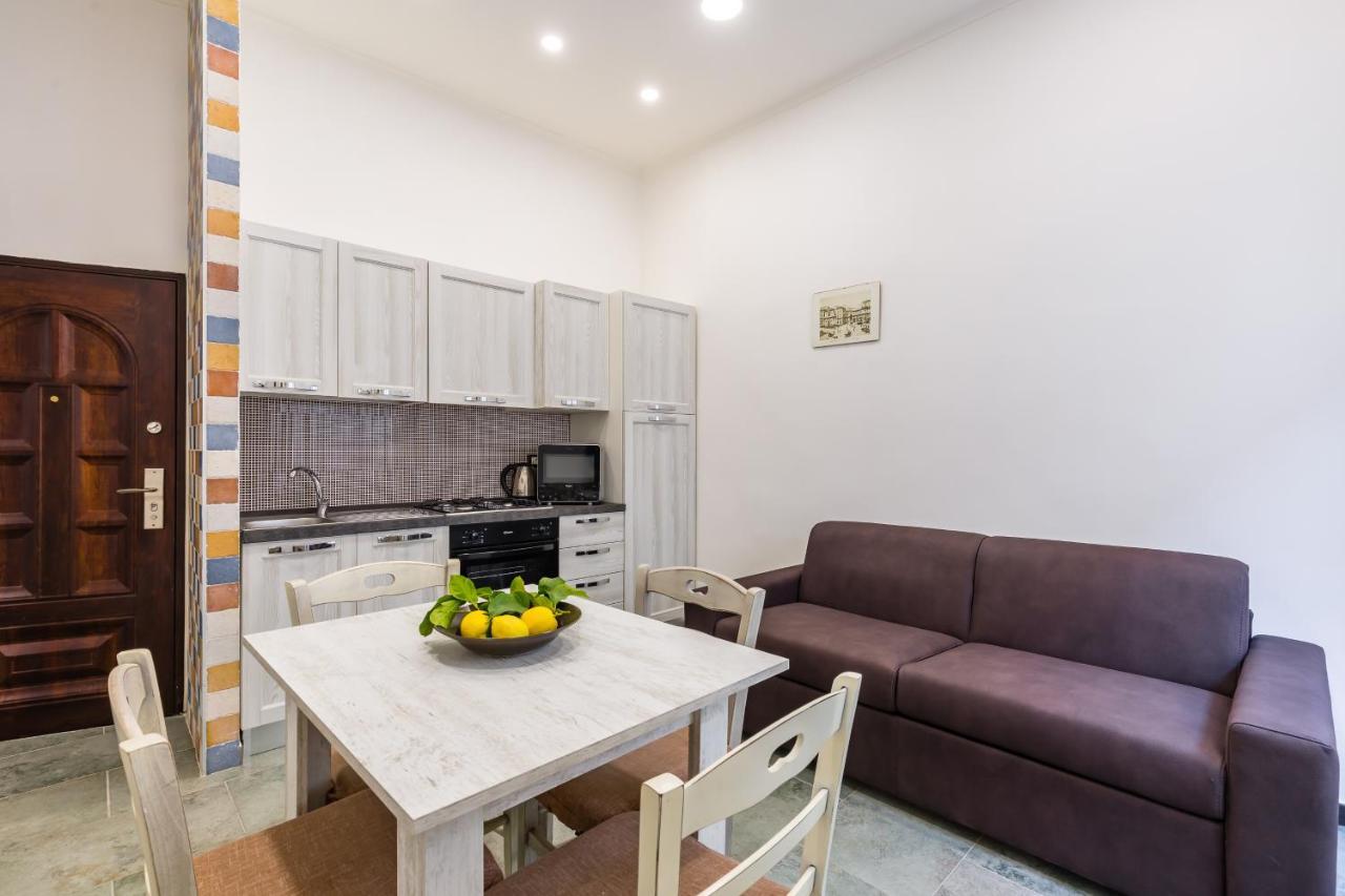 Gelso Complex Studios And Flat By Napoliapartments Exterior foto